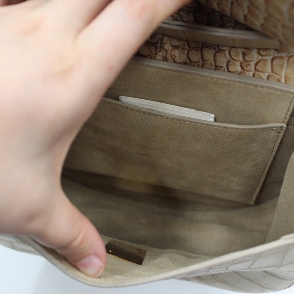 CHLOÉ Drew embossed crossbody bag - Picture 9 of 17